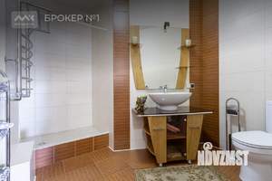 Коттедж 385м&sup2;, 2-этажный, на длительный срок, 