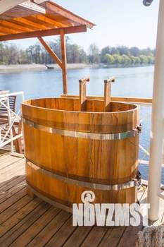 Дом 300м&sup2;, 2-этажный, посуточно, 