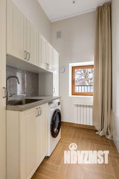 Дом 207м&sup2;, 2-этажный, на длительный срок, 