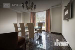 Дом 300м&sup2;, 2-этажный, на длительный срок, 