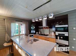 Коттедж 330м², 2-этажный, на длительный срок, 