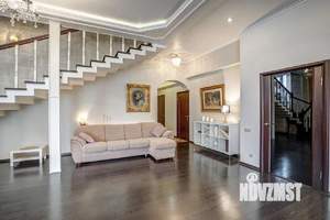 Коттедж 250м², 2-этажный, на длительный срок, 