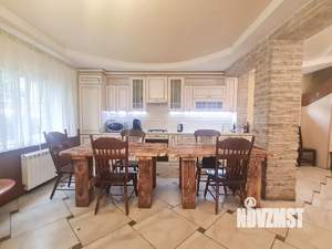 Дом 200м², 2-этажный, посуточно, 