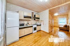 Дом 180м&sup2;, 2-этажный, посуточно, 