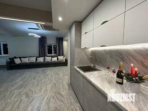 Дом 327м&sup2;, 2-этажный, посуточно, 