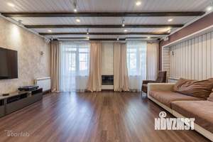 Таунхаус 230м&sup2;, 3-этажный, на длительный срок, 