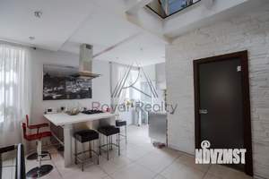 Таунхаус 185м², 4-этажный, на длительный срок, 