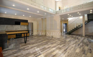 Дом 270м², 2-этажный, на длительный срок, 