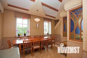 Дом 650м², 3-этажный, посуточно, 