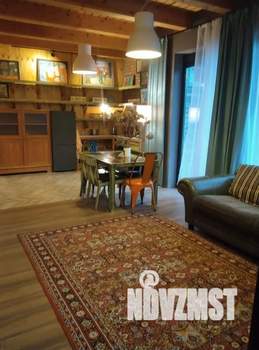 Дом 80м&sup2;, 2-этажный, посуточно, 