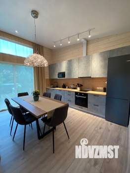 Коттедж 145м², 2-этажный, на длительный срок, 