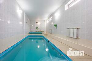 Дом 250м², 2-этажный, на длительный срок, 