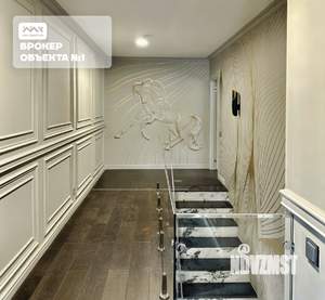 Дом 220м&sup2;, 2-этажный, на длительный срок, 