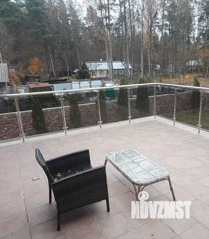 Коттедж 245м², 2-этажный, на длительный срок, 