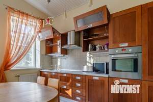 Таунхаус 155м², 3-этажный, на длительный срок, 