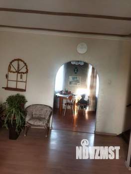 Коттедж 270м&sup2;, 4-этажный, на длительный срок, 