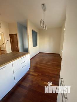 Таунхаус 164м², 3-этажный, на длительный срок, 