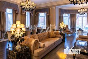 Дом 548м&sup2;, 3-этажный, на длительный срок, 