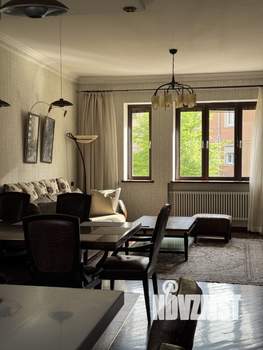 Таунхаус 260м², 4-этажный, на длительный срок, 