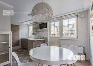 Таунхаус 176м², 3-этажный, на длительный срок, 