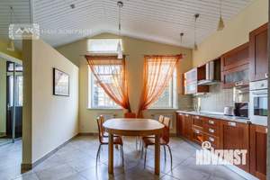 Таунхаус 155м², 3-этажный, на длительный срок, 