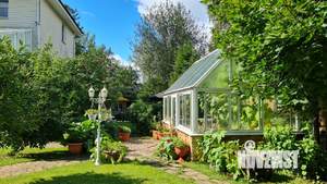 Коттедж 210м&sup2;, 2-этажный, на длительный срок, 