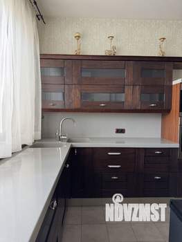 Таунхаус 260м², 4-этажный, на длительный срок, 