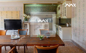 Дом 380м&sup2;, 3-этажный, на длительный срок, 