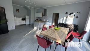 Дом 250м², 2-этажный, на длительный срок, 