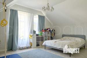 Коттедж 220м², 2-этажный, на длительный срок, 