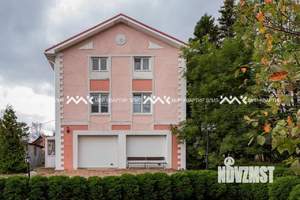 Коттедж 240м², 3-этажный, на длительный срок, 