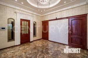 Коттедж 430м², 3-этажный, на длительный срок, 