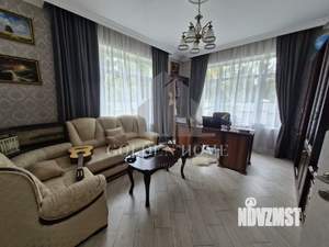 Дом 220м², 2-этажный, на длительный срок, 