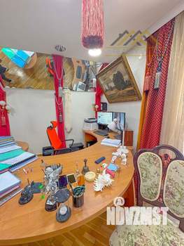 Дом 500м&sup2;, 2-этажный, на длительный срок, 