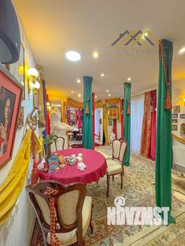 Дом 500м&sup2;, 2-этажный, на длительный срок, 