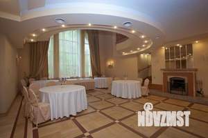 Дом 650м&sup2;, 3-этажный, посуточно, 