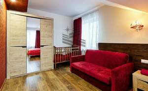 Дом 210м², 2-этажный, на длительный срок, 
