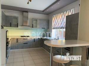 Дом 520м², 3-этажный, на длительный срок, 