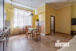 Таунхаус 135м&sup2;, 3-этажный, на длительный срок, 