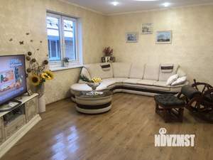 Коттедж 240м², 3-этажный, на длительный срок, 