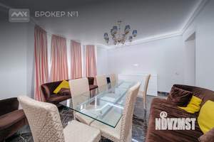 Дом 300м&sup2;, 2-этажный, на длительный срок, 