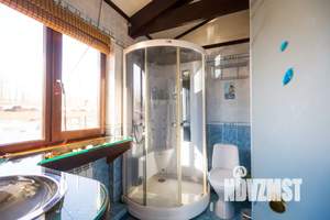 Дом 300м&sup2;, 2-этажный, посуточно, 