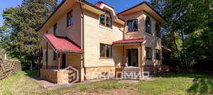 Дом 703м², 3-этажный, на длительный срок, 