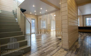 Дом 270м², 2-этажный, на длительный срок, 