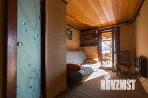 Дом 300м&sup2;, 2-этажный, посуточно, 