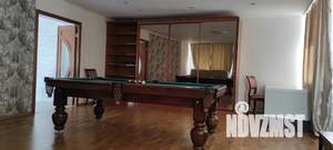 Дом 300м&sup2;, 3-этажный, посуточно, 