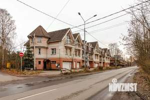 Таунхаус 190м², 3-этажный, на длительный срок, 