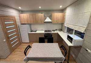 Дом 77м², 2-этажный, на длительный срок, 