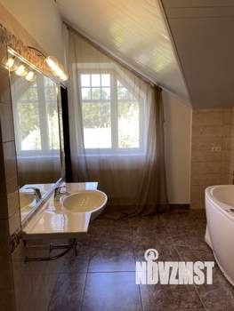 Таунхаус 155м², 3-этажный, на длительный срок, 