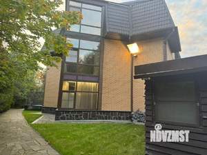 Дом 270м&sup2;, 3-этажный, на длительный срок, 